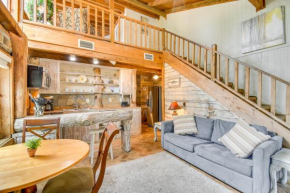 Riverfront Deck Outdoor Retreat in Fairhope!
